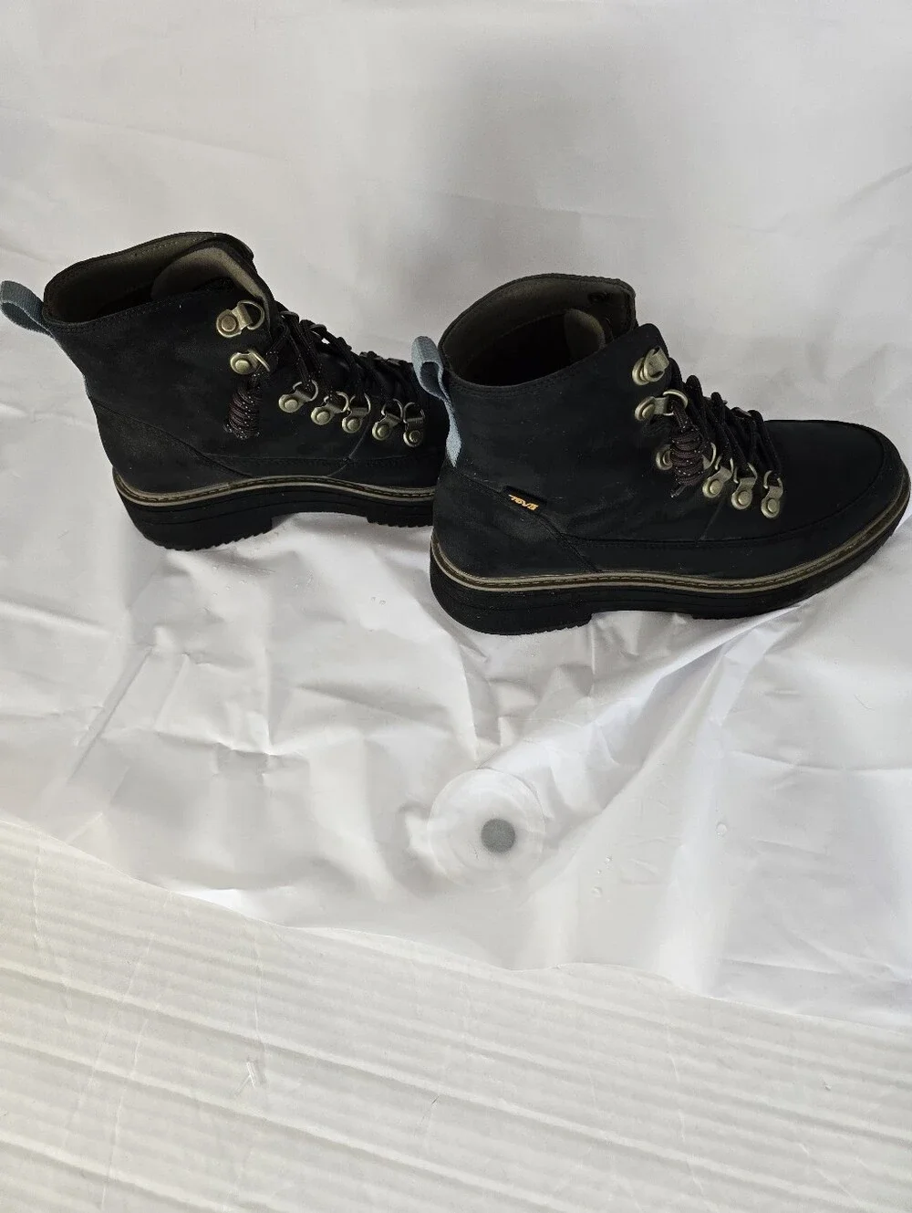 Teva Midform Black Leather Hiker Lace Up Boots Size 7 Hiking Outdoor Comfort